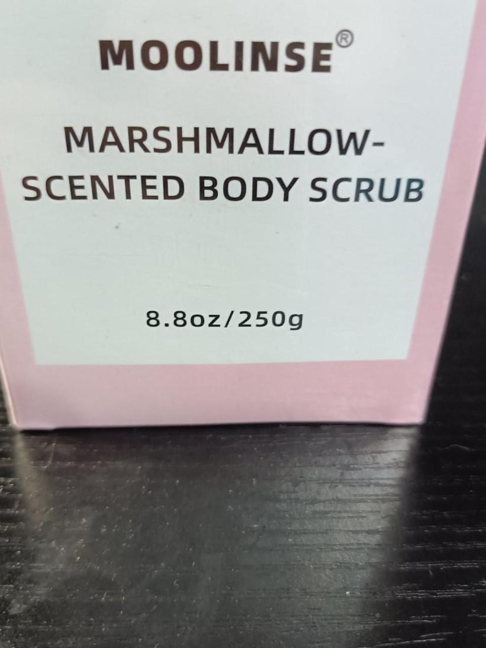MOOLINSE Marshmallow-Scented Body Scrub - Pink & White